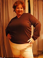 mature woman oral sex