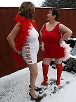 hot mature lesbian tits